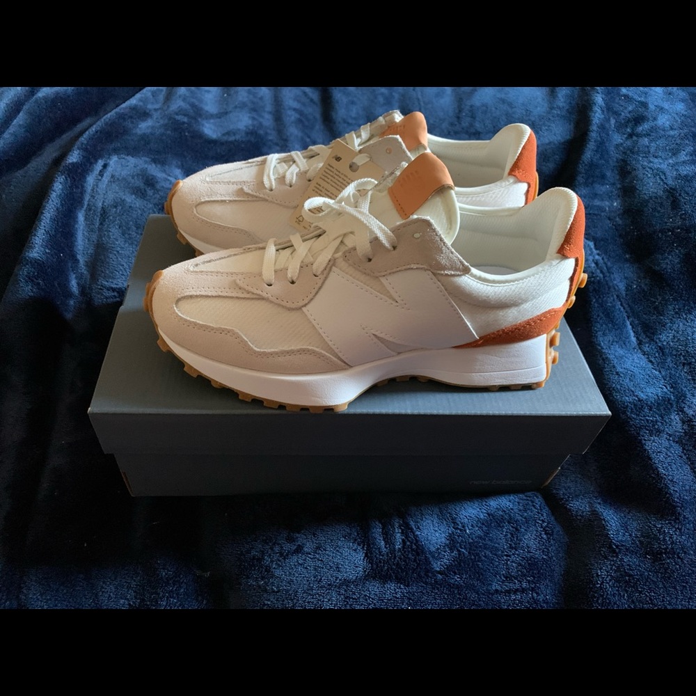 NEW BALANCE 327 (7.5 W)